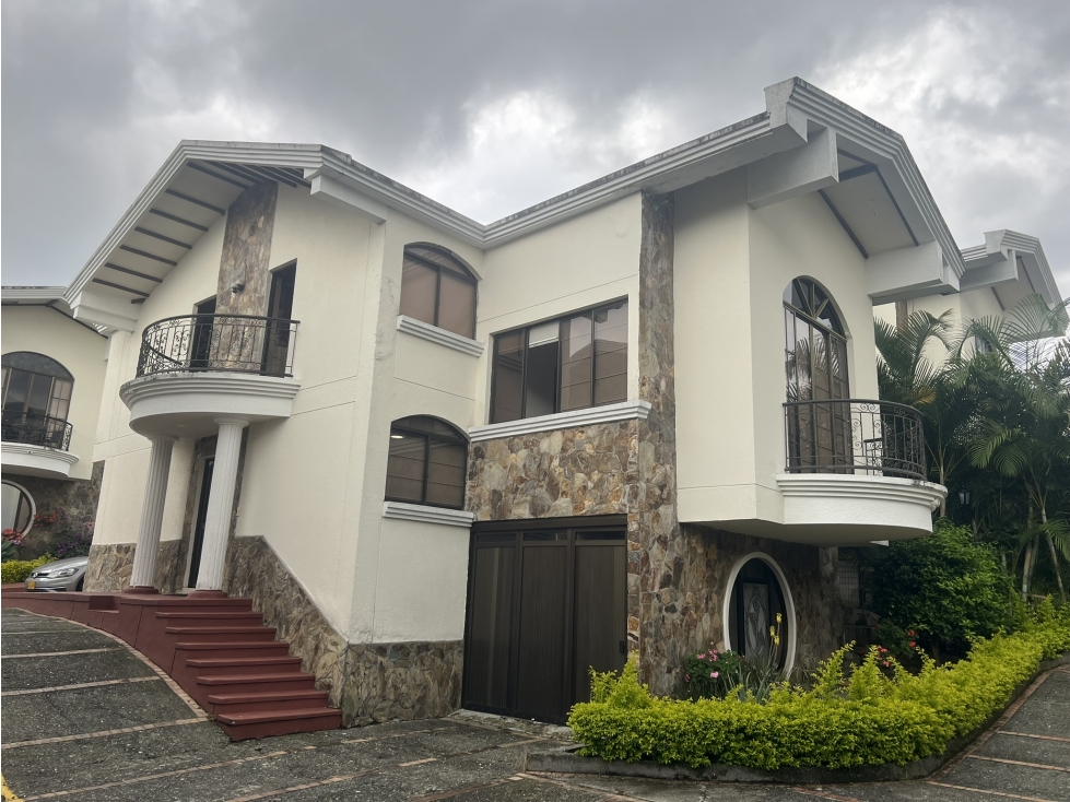 VENTA CASA EN CONJUNTO CERRADO - NORTE DE ARMENIA