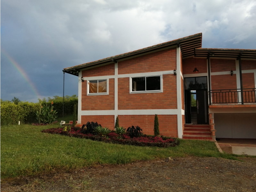 VENTA CASA CAMPESTRE VIA QUIMBAYA ALCALA (V.) - 2