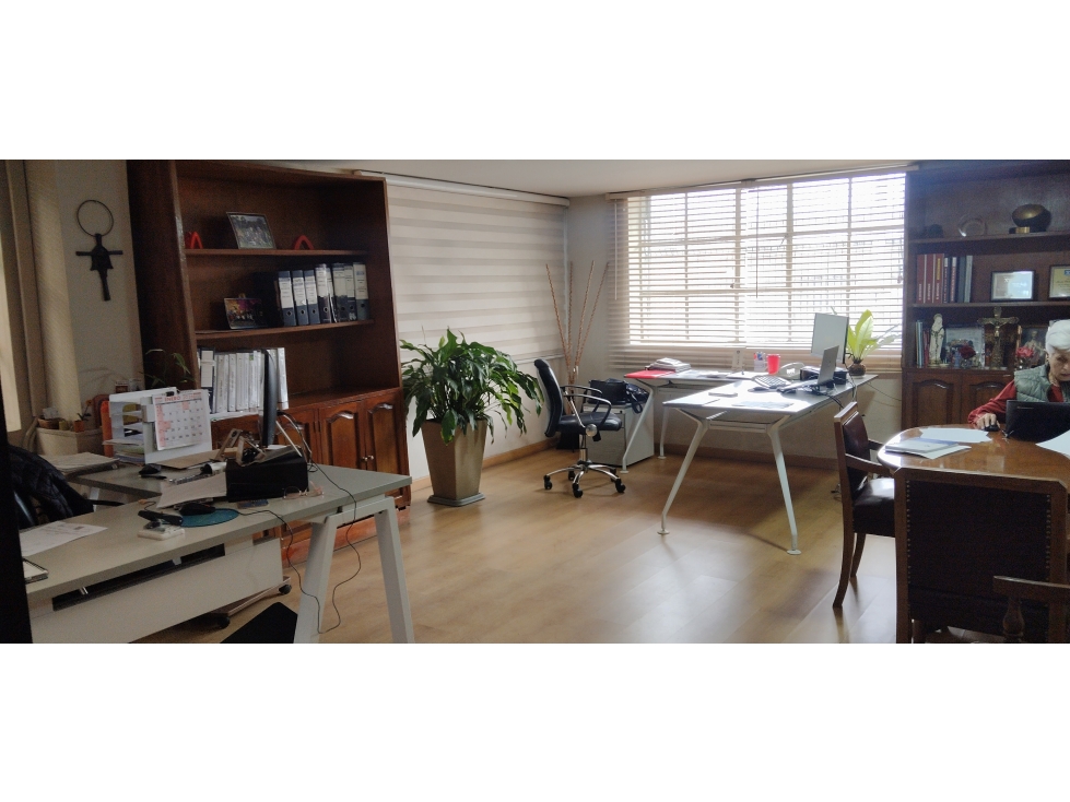 Venta Bodega industrial con oficinas 1355m2 Cajicá - 4