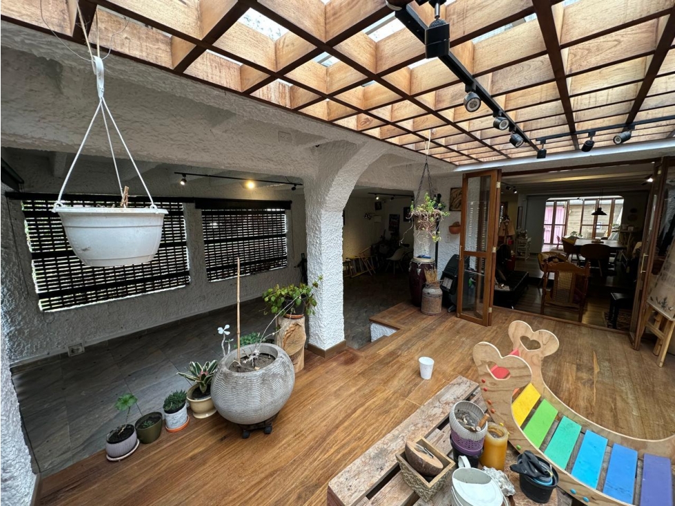 Casa en Venta Cedritos 4hb 4b 2gj