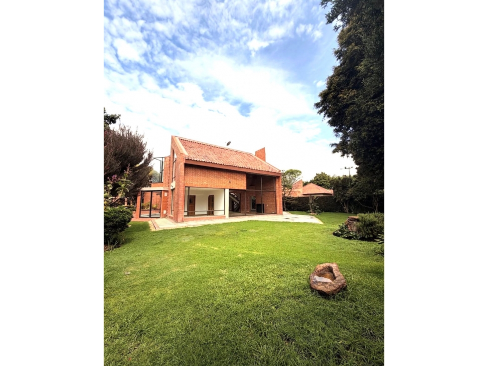 Casa Venta CONJUNTO LOYOLA 323m2 4h 4b 5pq Est 2dep Terraza. — foto 4