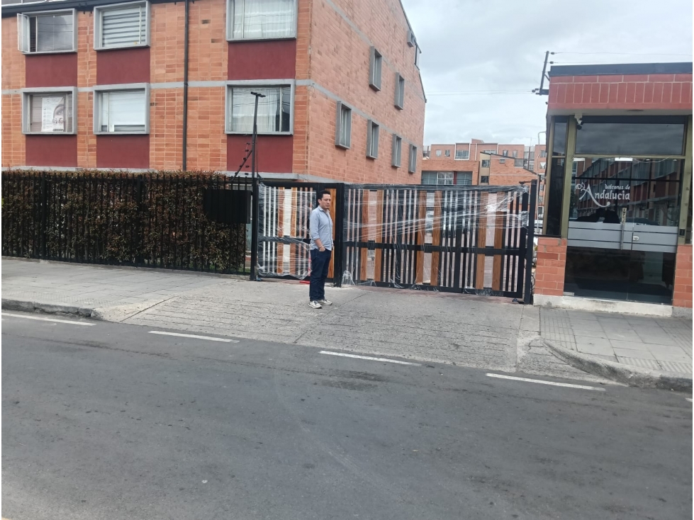 VENTA DE CASA EN USAQUEN 79m2, 4 HAB 3 BAÑOS — foto 2