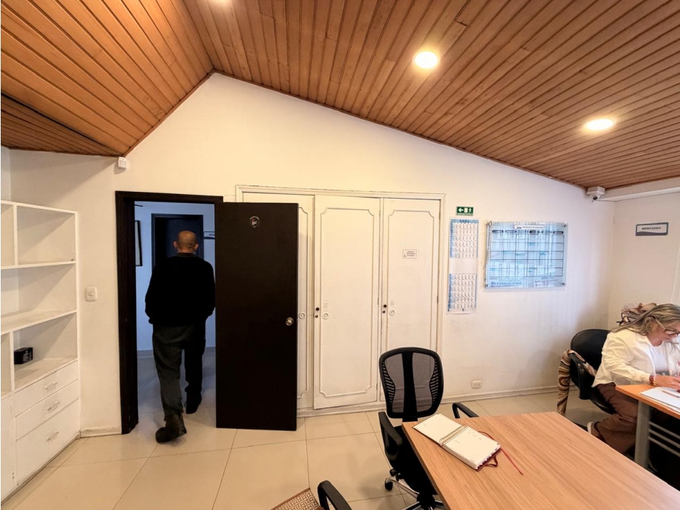 Venta Oficina o consultorio contador 345 M2 — foto 6