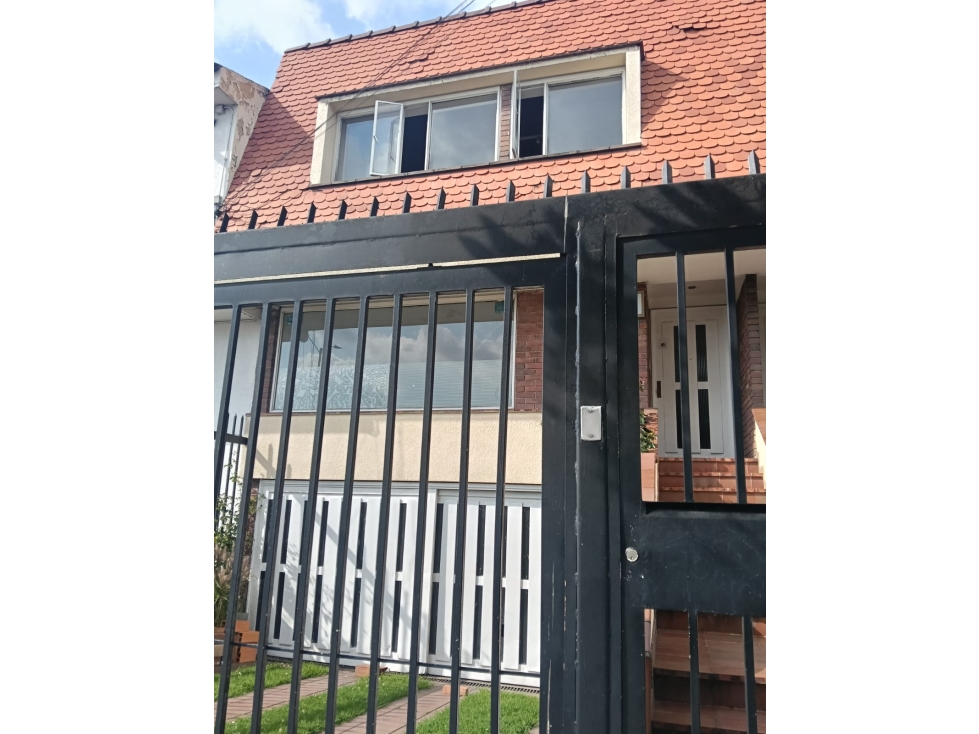 Arriendo espacio para oficina Casa Niza 82.8m2 1gj p.2 — foto 2