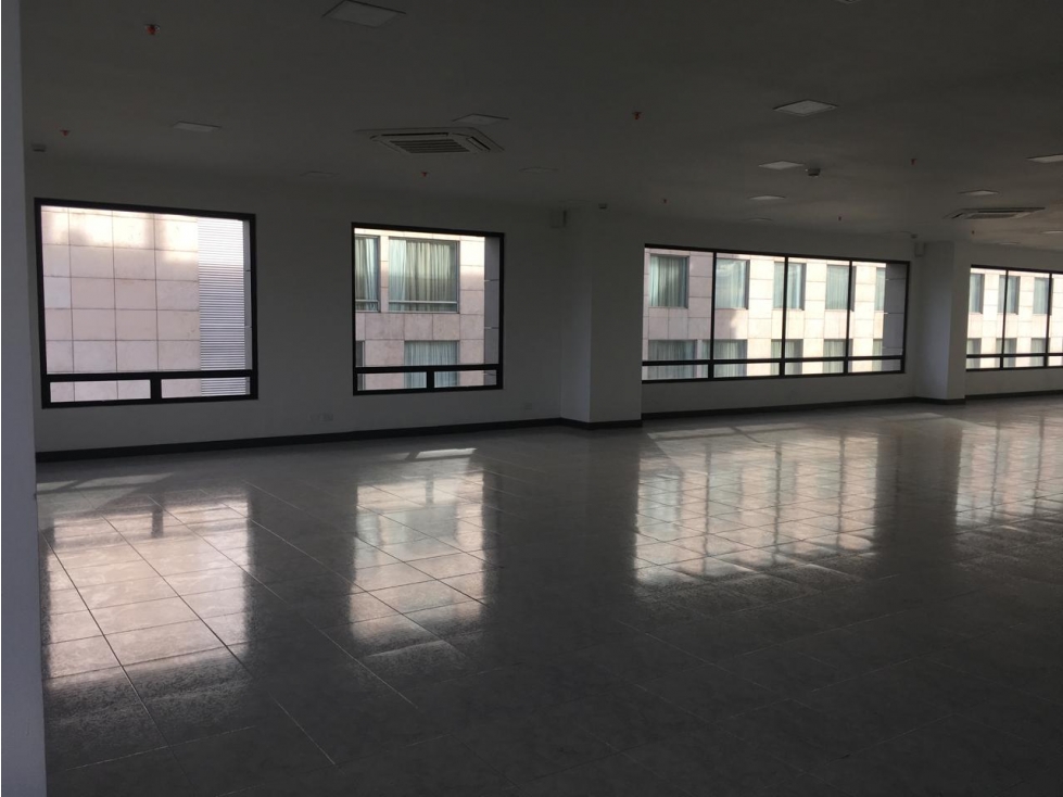 OFICINA ARRIENDO CAPITAL CENTER II 8 parqueaderos - 5