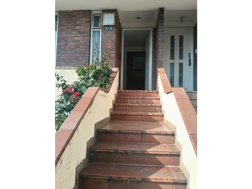 VENTA CASA EN NIZA 4ALCOBAS/3BAÑOS/2PARQUEADEROS — foto 5