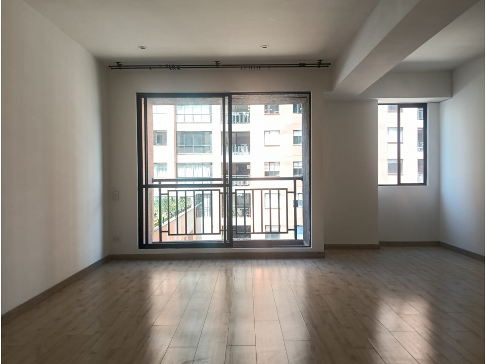 Apto arriendo SanCristóbal Nte 7ma Avenida 2 hab + estudio 67m2 1parq — foto 2