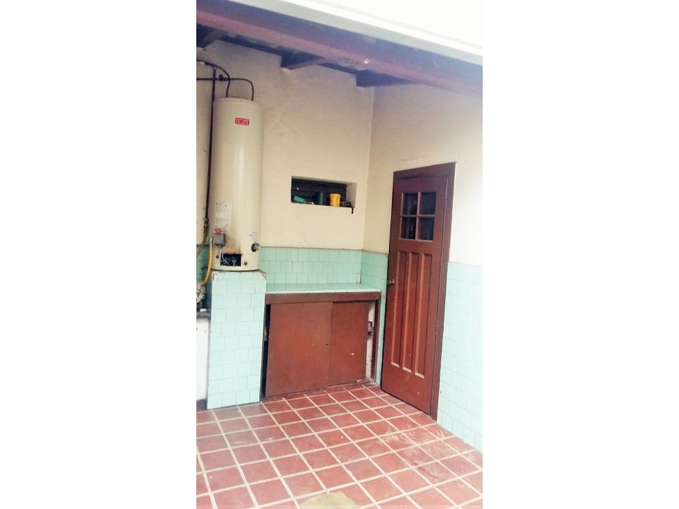 Casa en Venta en Teusaquillo - 5 Habitaciones - 4 Baños — foto 3