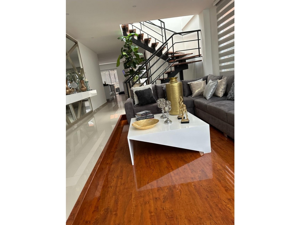 Casa en Venta Cajicá Vda Chuntame 4hab 5baños 3parq 235m2 — foto 2