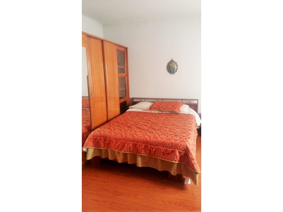 Casa en Venta en Teusaquillo - 5 Habitaciones - 4 Baños — foto 4