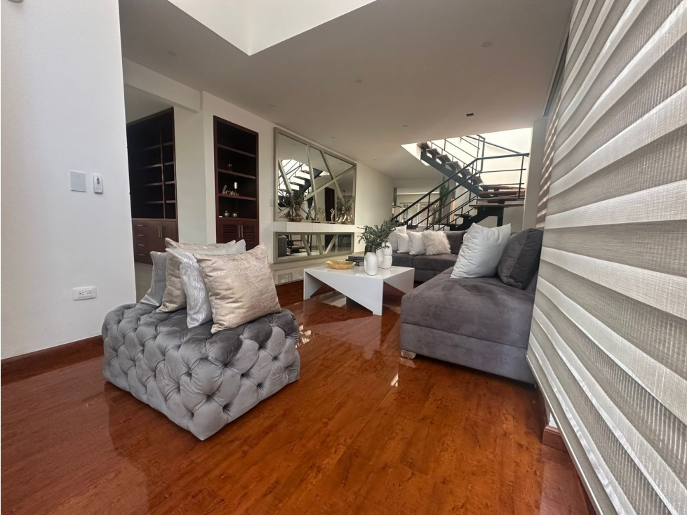 Casa en Venta Cajicá Vda Chuntame 4hab 5baños 3parq 235m2 — foto 3