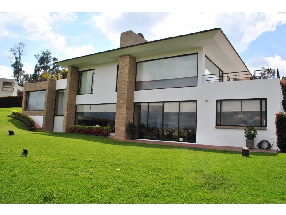 Casa Arriendo Yerbabonita 360m2 5h 5.5b CBS 5pq Est 2dep Terraza:160m2 - 2