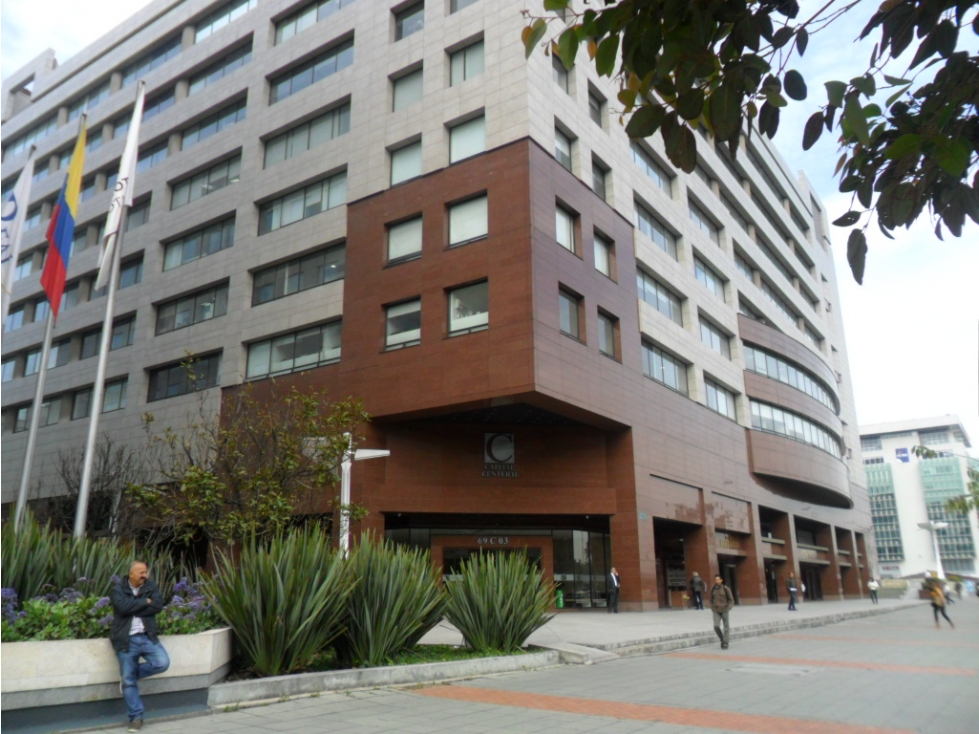 Oficina Venta Salitre CapitalCenter2 45m2 1bñ 1gj exterior - 802