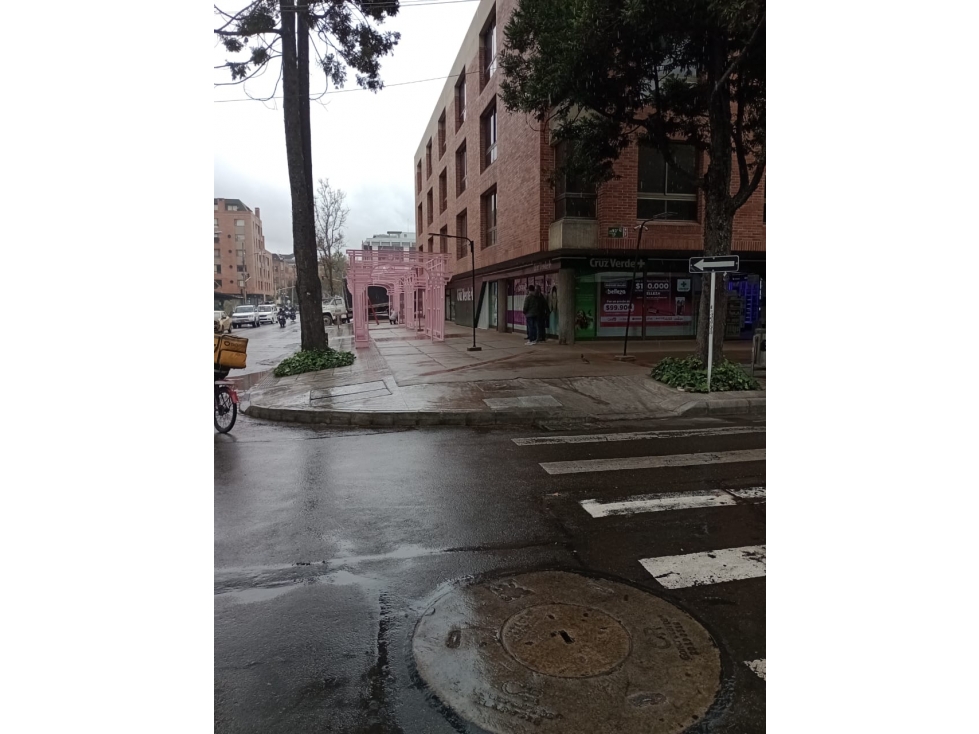 Venta de Oficina en Chico 2 baños y 3 parqueaderos — foto 5