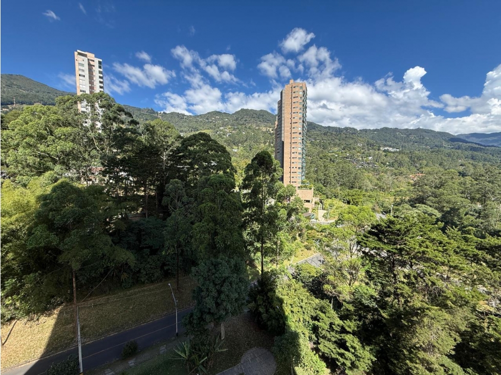 Apartamento en Venta en Loma De Los Balsos El Poblado — foto 6