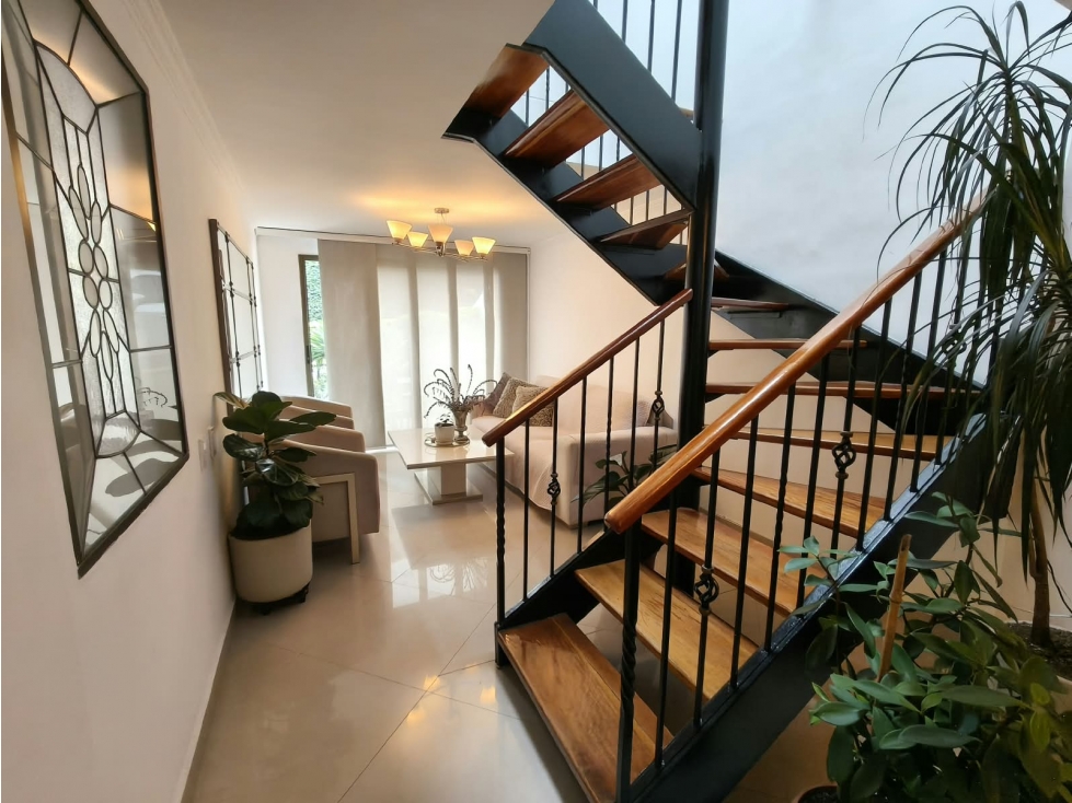 CASA FAMILIAR en Venta, Envigado, Camino Verde 157 m² aprox. — foto 4