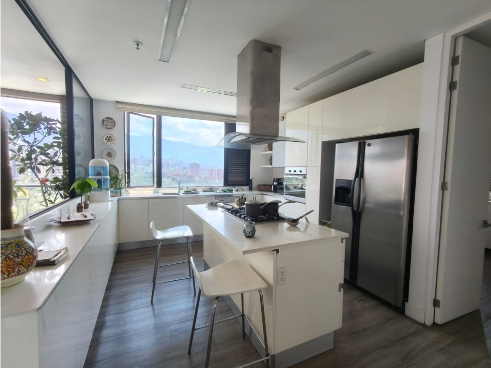 Apartamento Moderno en Venta, Poblado, Los Balsos. — foto 6