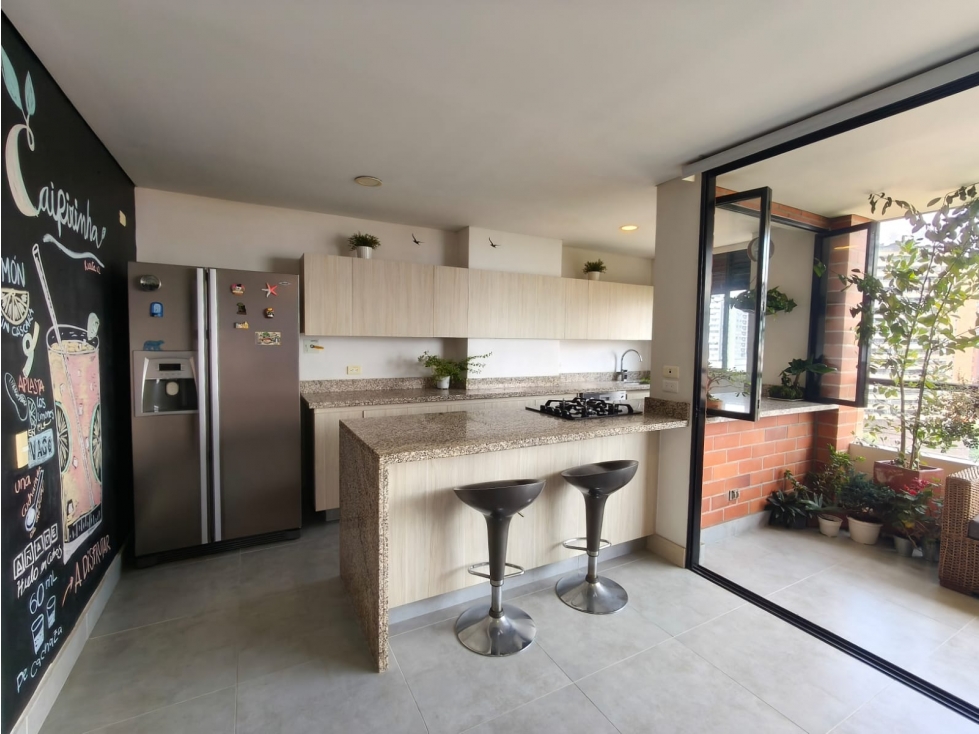 Apartamento Moderno en Venta Envigado, Esmeraldal, excelente vista. — foto 6