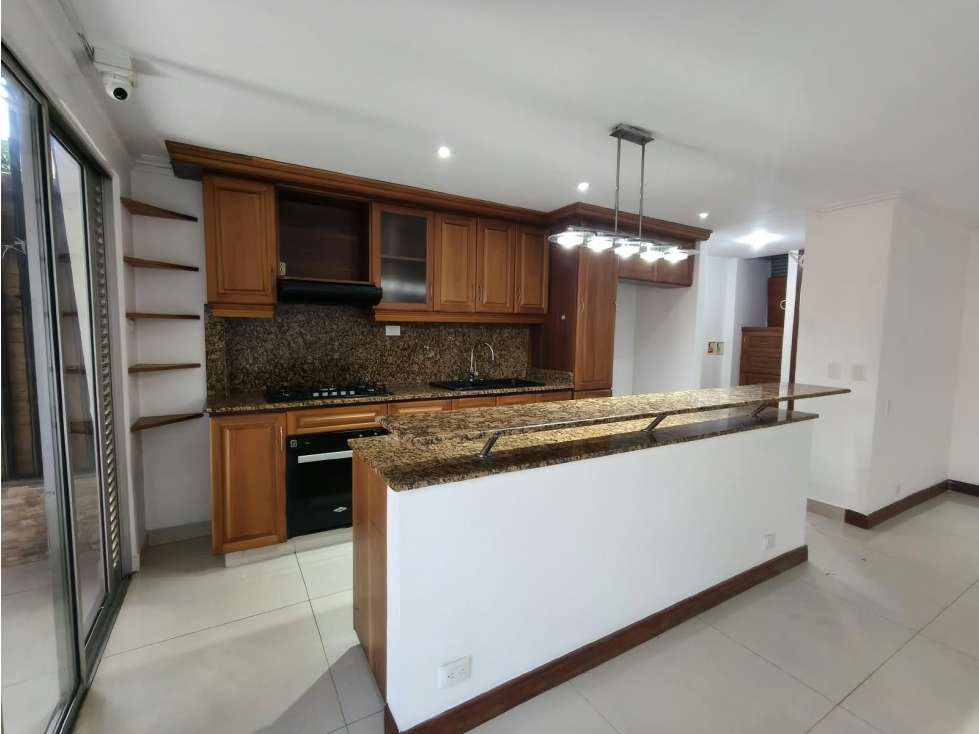 Casa en Arriendo, Medellín, El Poblado, Las Palmas, Marianito. — foto 4