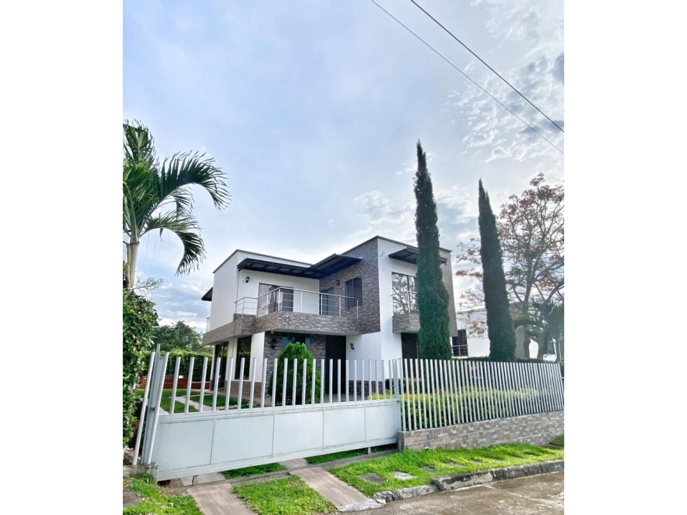 Venta de Casa de Descanso Moderna en Antioquia Sopetrán