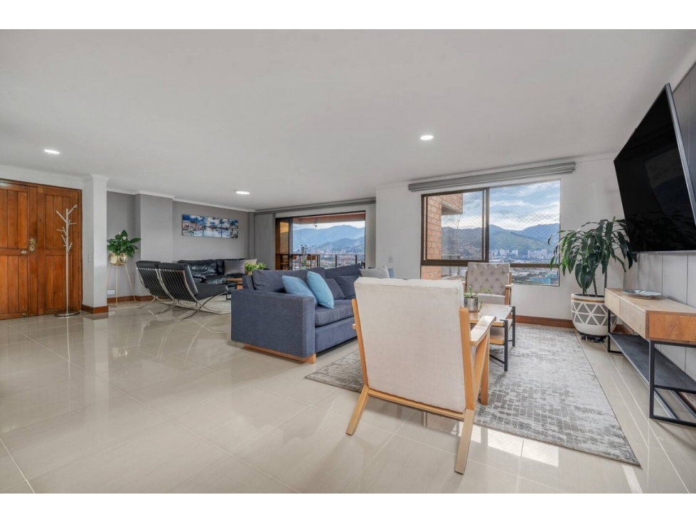 Apartamento en venta Remodelado, Medellín, Poblado, Castropol