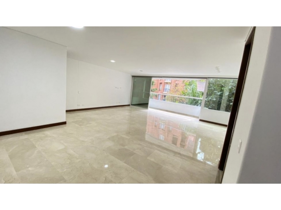 APARTAMENTO MODERNO EN VENTA, MEDELLÍN, LAURELES, SANTA TERESITA