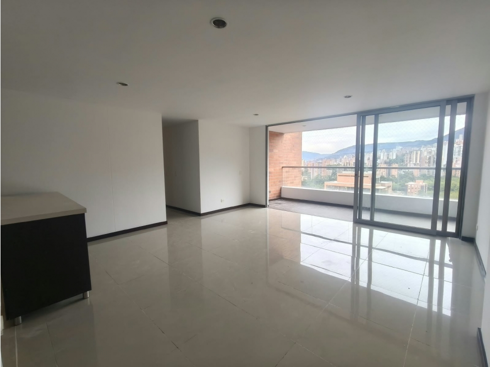 Apartamento Moderno en Arriendo, Envigado, Loma de Las Brujas 110 m²