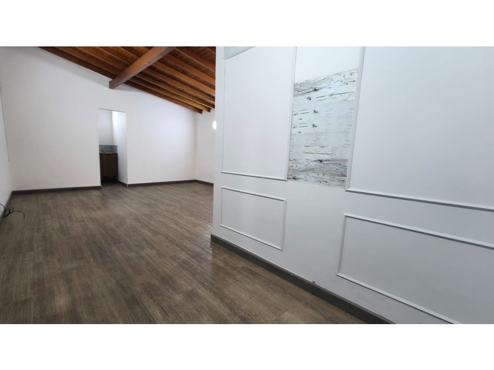OFICINA REMODELADA en Arriendo, Medellín, San Diego. - 4