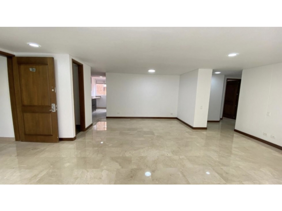 APARTAMENTO MODERNO EN VENTA, MEDELLÍN, LAURELES, SANTA TERESITA — foto 3