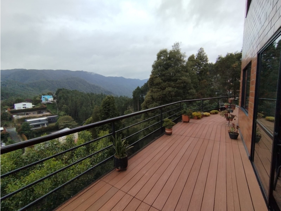 Venta casa campestre en Envigado, sector Loma del Escobero. — foto 3