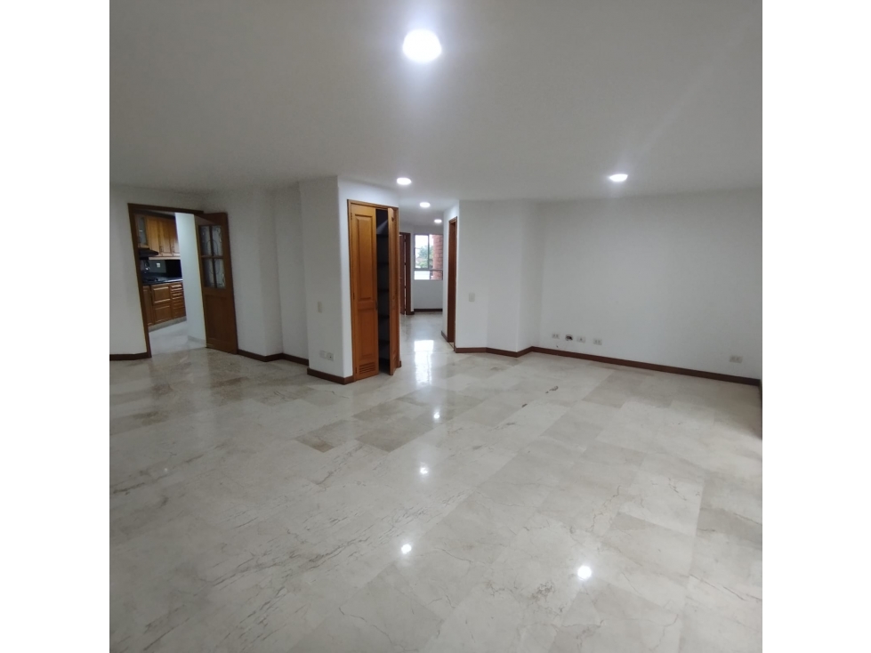 Apartamento En Venta Laureles Primer Parque Medellín — foto 2