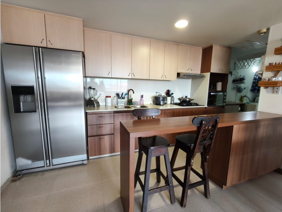 Apartamento en Venta, Envigado, Guadalcanal, Con terraza.