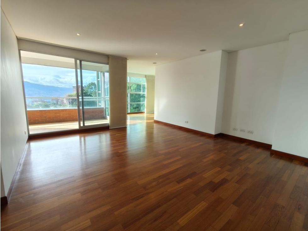 Apartamento en Venta Poblado, loma del Tesoro. — foto 3