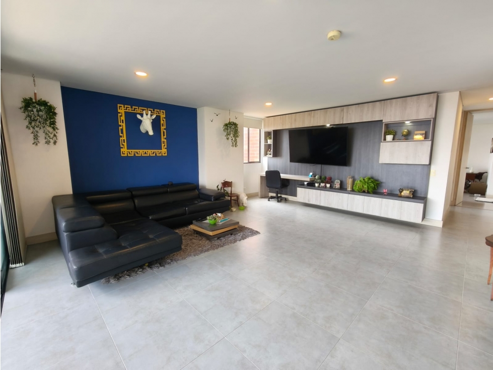 Apartamento Moderno en Venta Envigado, Esmeraldal, excelente vista. — foto 4