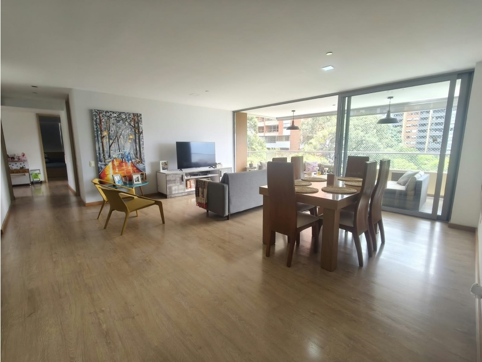 APARTAMENTO en Arriendo, Envigado, Loma del Esmeraldal 169 m² aprox.