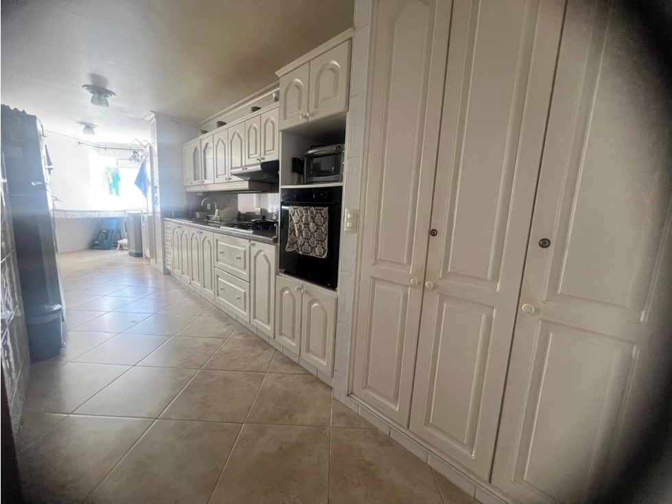 Apartamento Tradicional en Venta, Medellín, Laureles 155 m² aprox. — foto 4