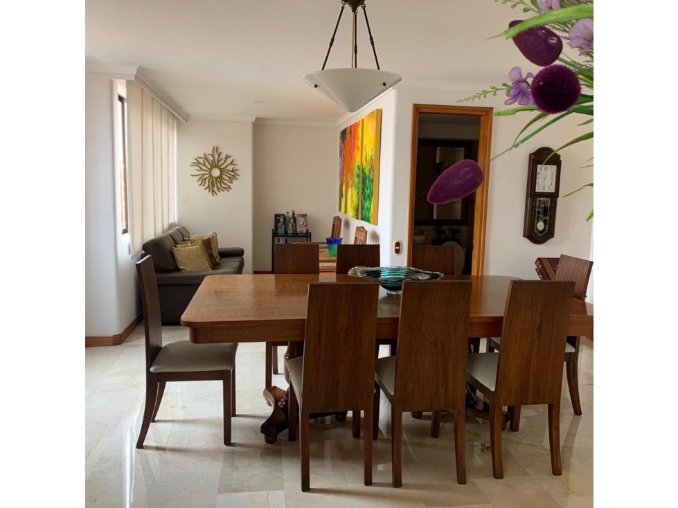 Venta Apartamento Tradicional en Medellín, sector Laureles — foto 4