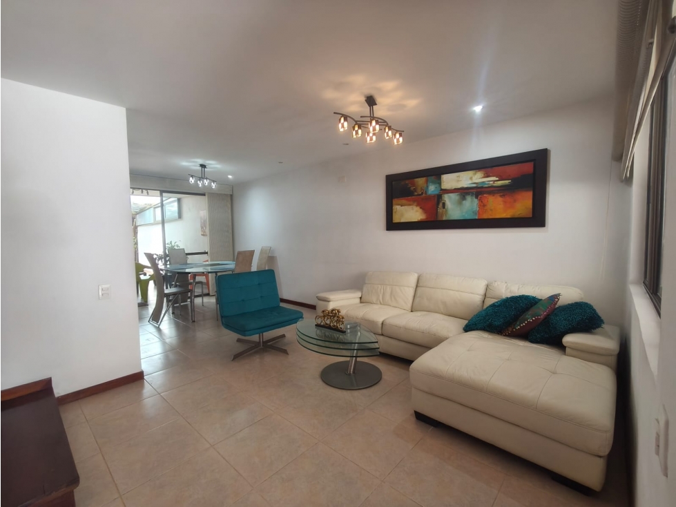 Casa Moderna 2 Niveles en Arriendo Envigado Cumbres, semi amoblada — foto 4