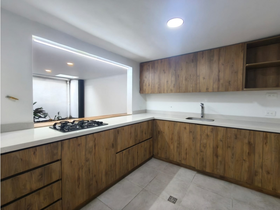 Casa Remodelada en Venta, El Retiro, cerca al Parque — foto 6