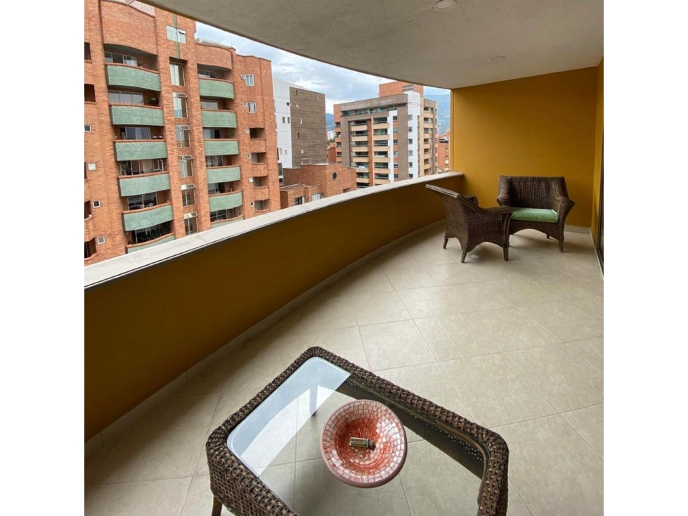 Venta Apartamento Tradicional en Medellín, sector Laureles — foto 6