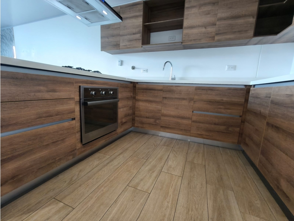 Venta Apartamento Moderno en Medellín, Poblado Ciudad del Río — foto 2