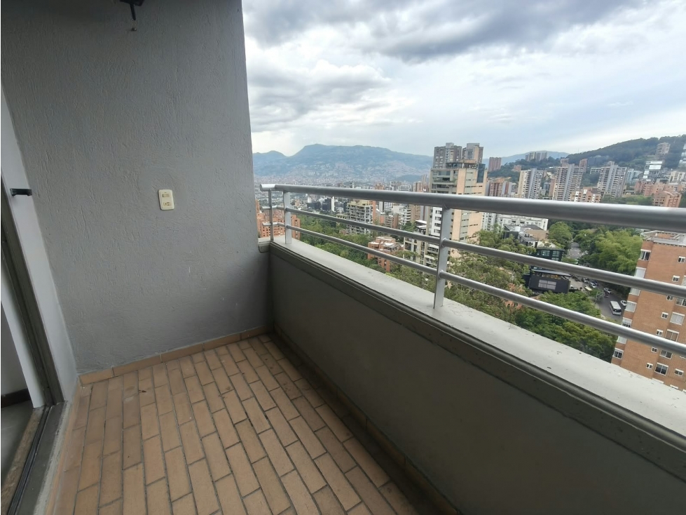 APARTAMENTO en Venta, Medellín, El Poblado, Transversal Inferior 76 m² — foto 3