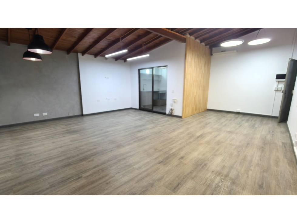 OFICINA REMODELADA en Arriendo, Medellín, San Diego. - 1
