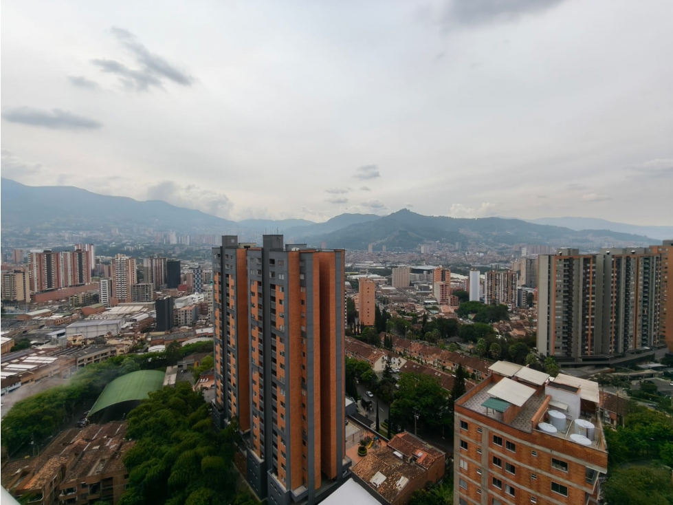 Apartamento en VENTA, Moderno Excelente vista, Sabaneta Asdesilla. — foto 2