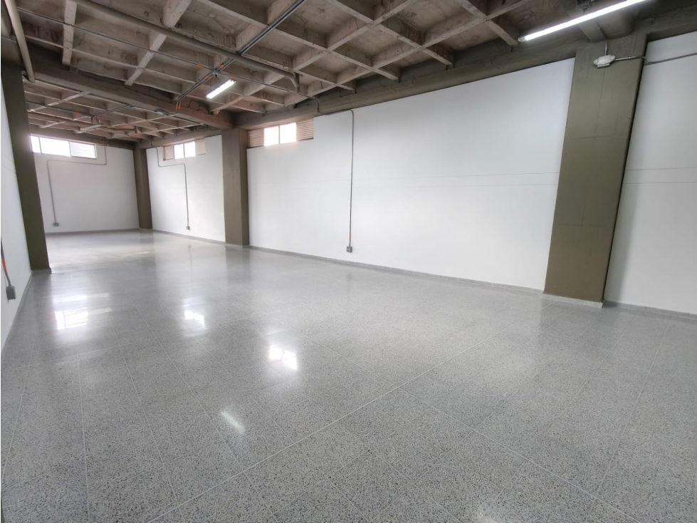 Bodega en arriendo, Medellín, Belen, cerca al parque. — foto 5