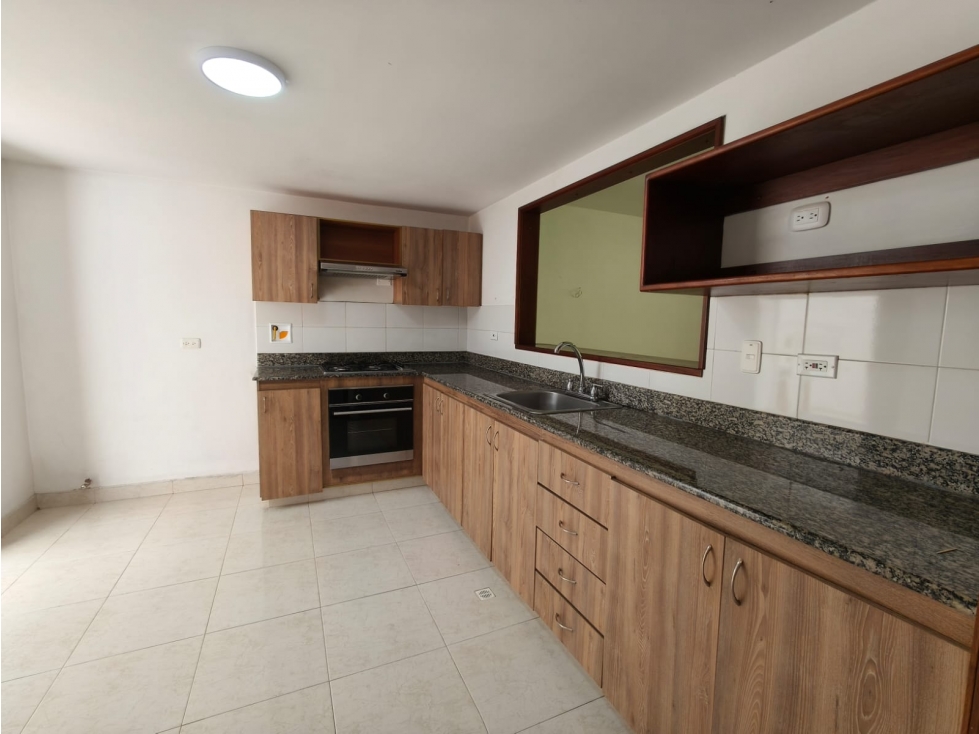 Casa de 2 Niveles en Arriendo Envigado Loma del Atravesado. — foto 5