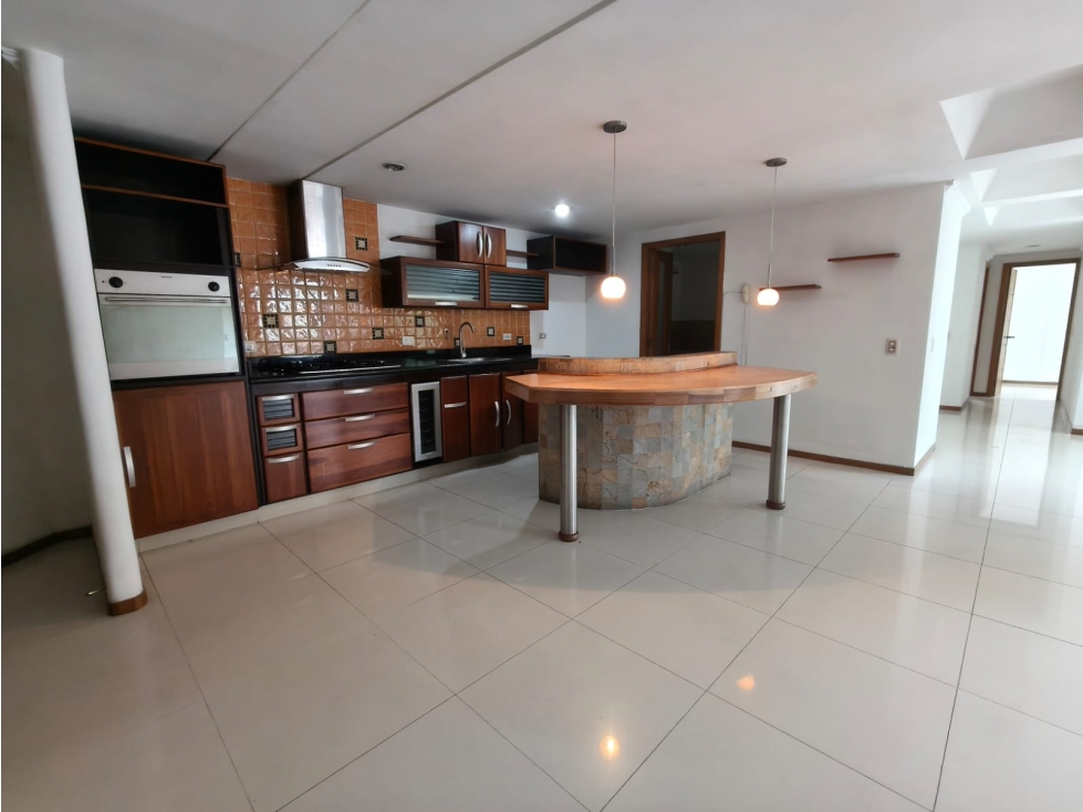 Apartamento en Venta, Sabaneta, Las Lomitas.