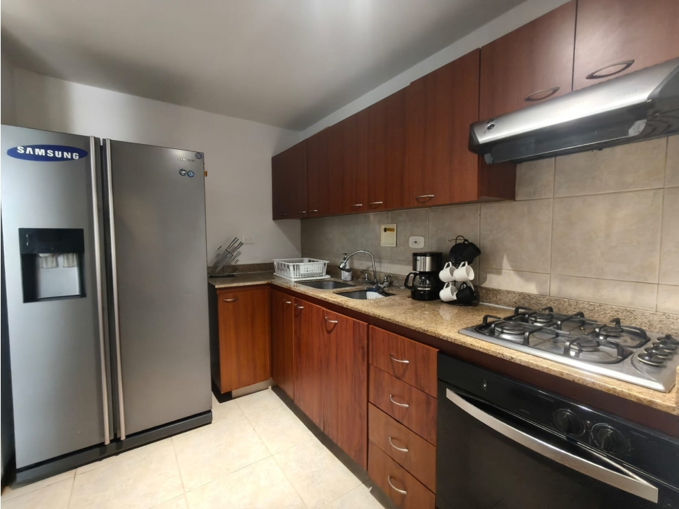 Casa Moderna 2 Niveles en Arriendo Envigado Cumbres, semi amoblada — foto 6