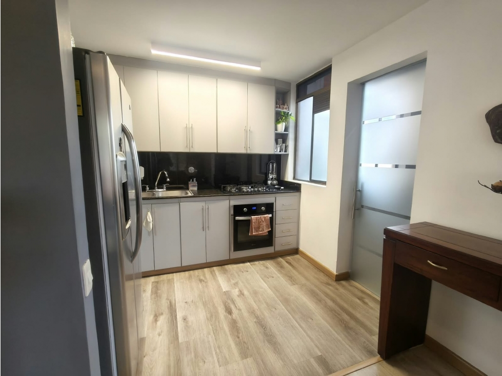 Apartamento Remodelado en Venta, Medellín, El Poblado, cerca al CES. — foto 6