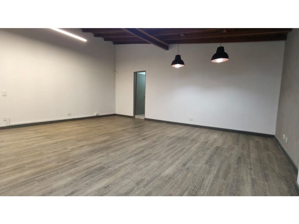 OFICINA REMODELADA en Arriendo, Medellín, San Diego. - 6